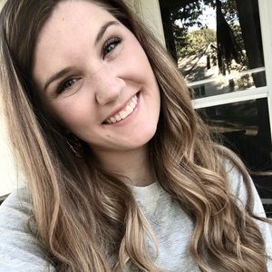 Meet your Posher, Lindsey